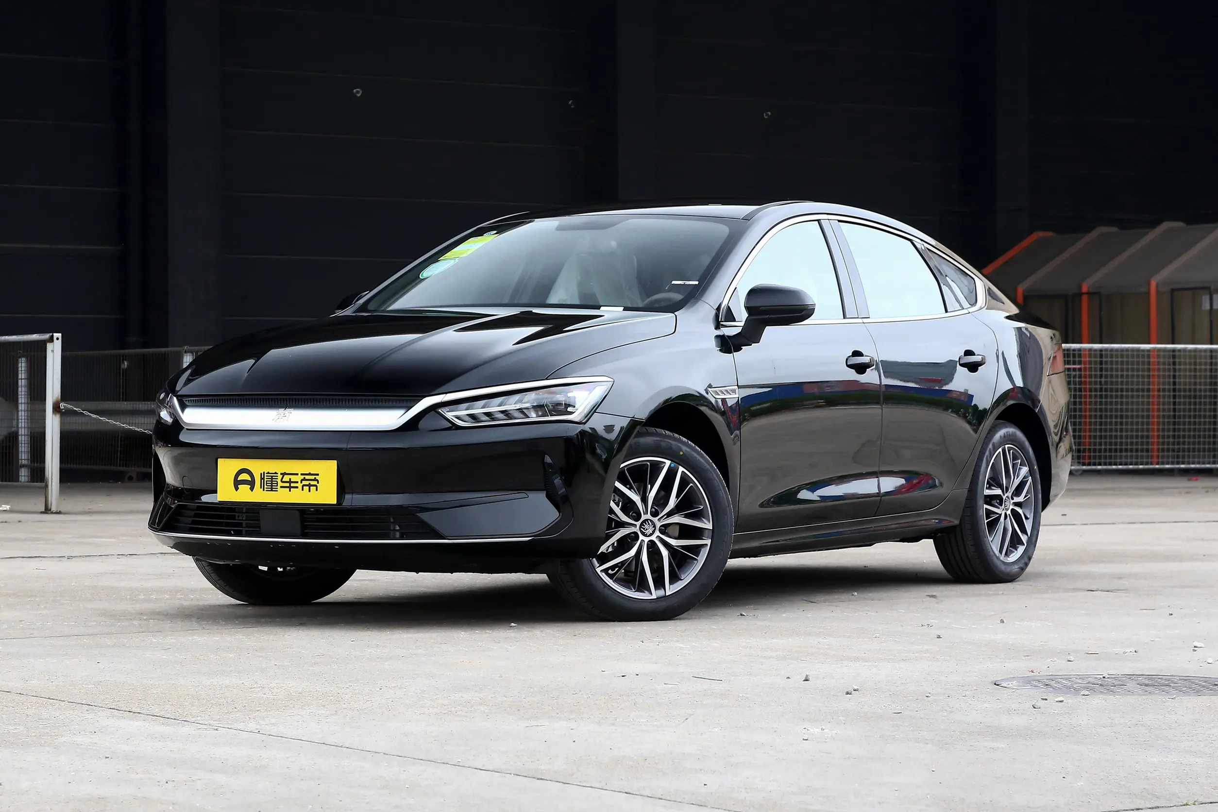  Qin Plus EV