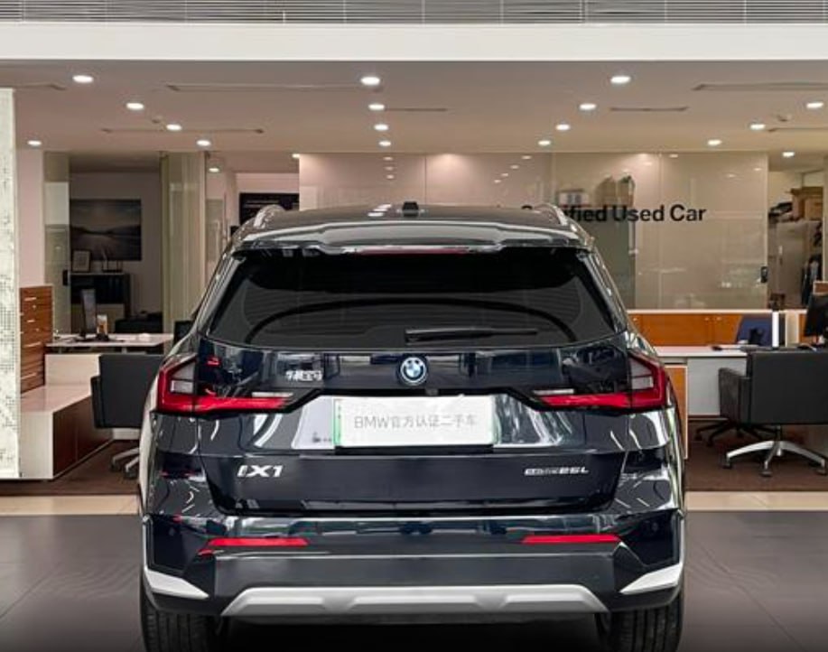  iX1 eDrive25L X Design Package