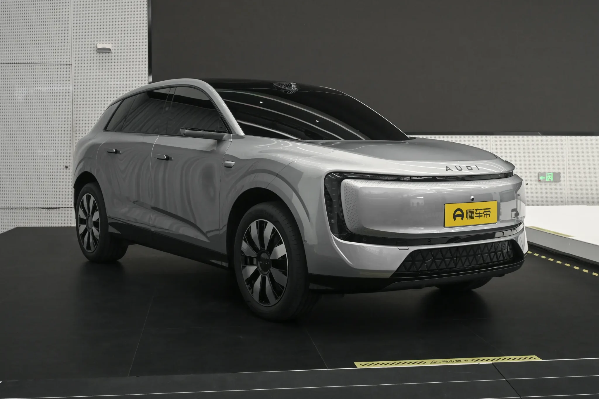  Audi E7X