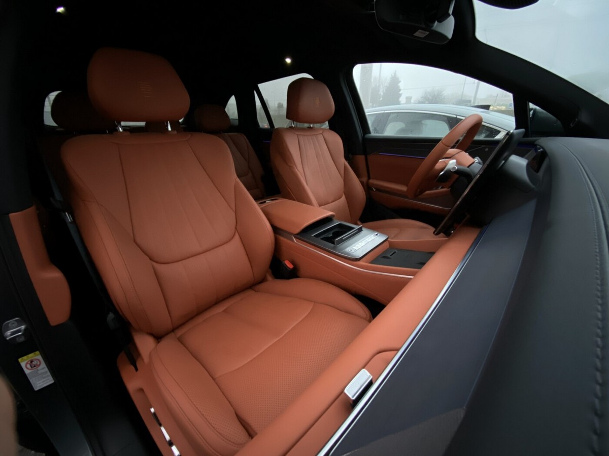 byd-tang-l-new-nalichie-2