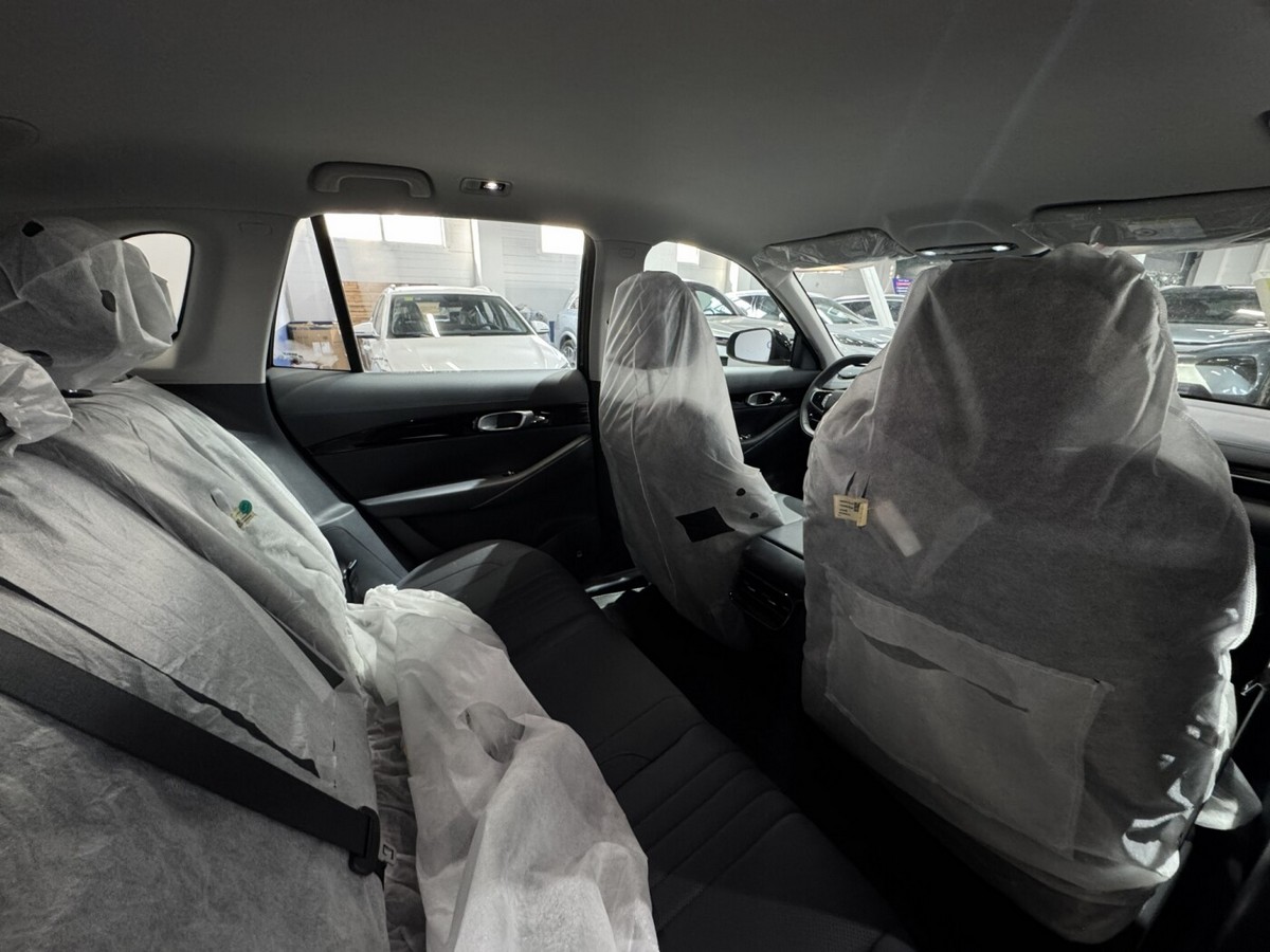geely-galaxy-e5-new-nalichie-18