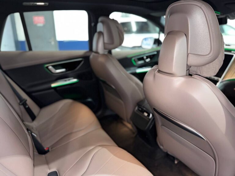  EQE SUV