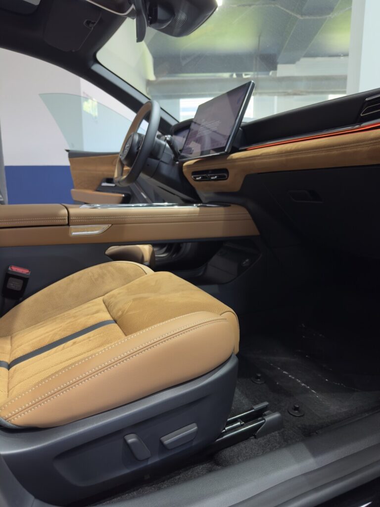  Mazda EZ-6