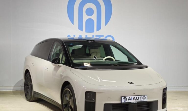  Li Auto i6