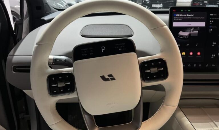  Li Auto i6